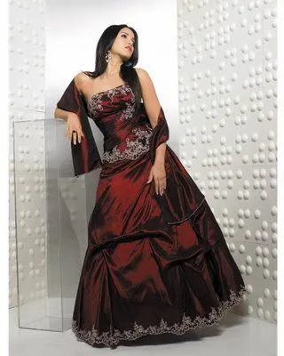 Vestido de 15 años - Color Bordo | Vestidos Para La Fiesta