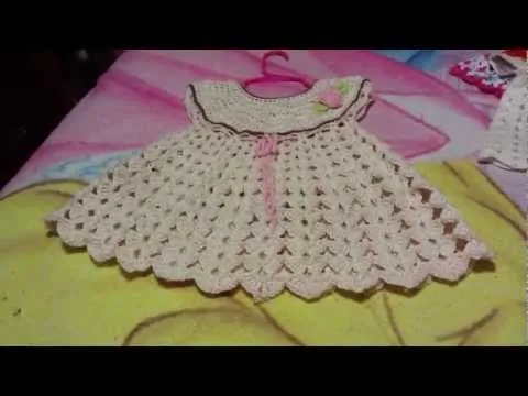 Vestido para bebe a ganchillo o crochet - YouTube