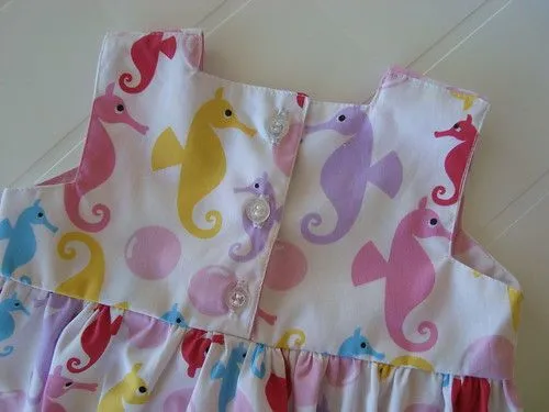 Vestido cavalos marinhos - 1 ano | Flickr - Photo Sharing!