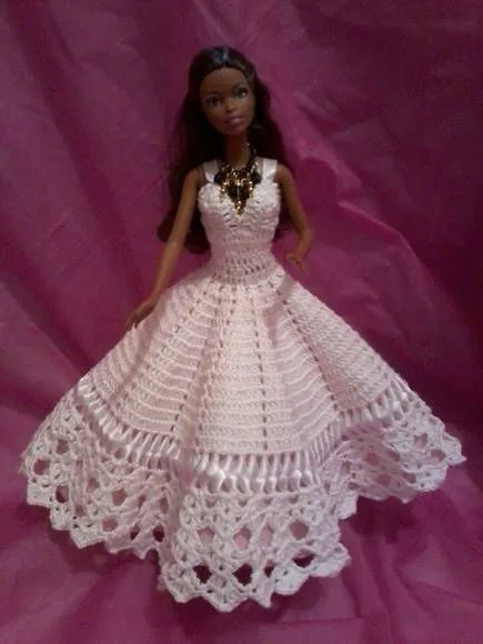 Vestido de crochê para barbie | Barbie, Barbie Dress and Barbie ... Vestido de crochê para barbie | Barbie, Barbie Dress and Barbie ...