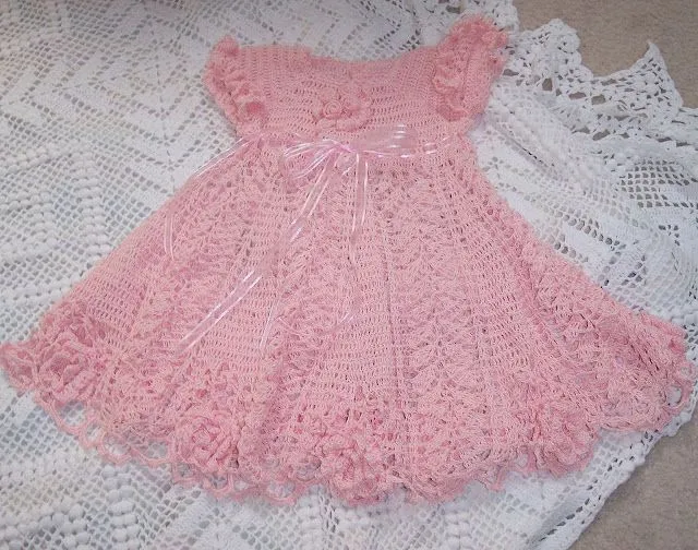 Vestido de croche para bebé com grafico - Imagui