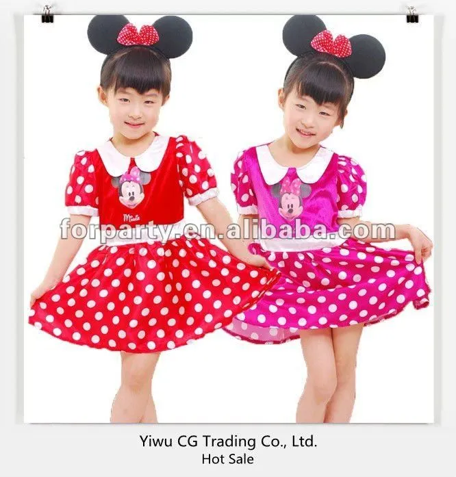 Niño vestido de Mickey Mouse - Imagui