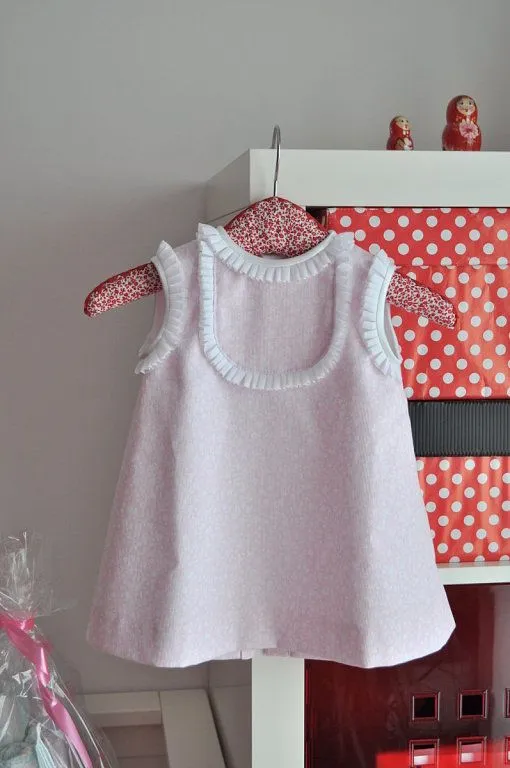 Patron facil vestido bebé - Imagui