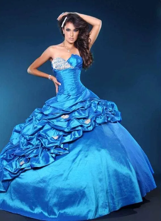 Vestidos de 15 Años - 2011 a 2012. Modernos: Galería de Vestidos ...