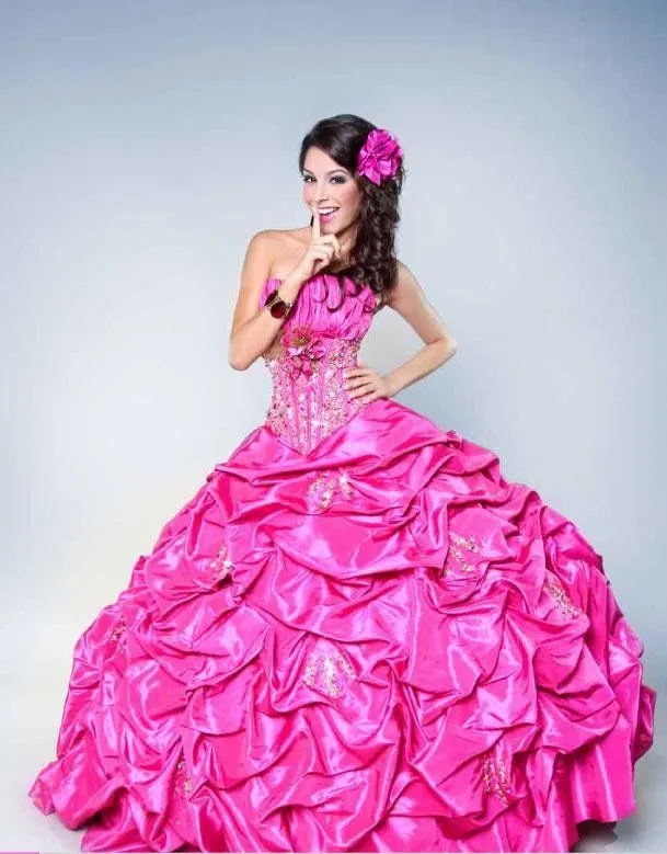 Vestidos de 15 Años - 2011 a 2012. Modernos Vestidos de 15 Años - 2011 a 2012. Modernos