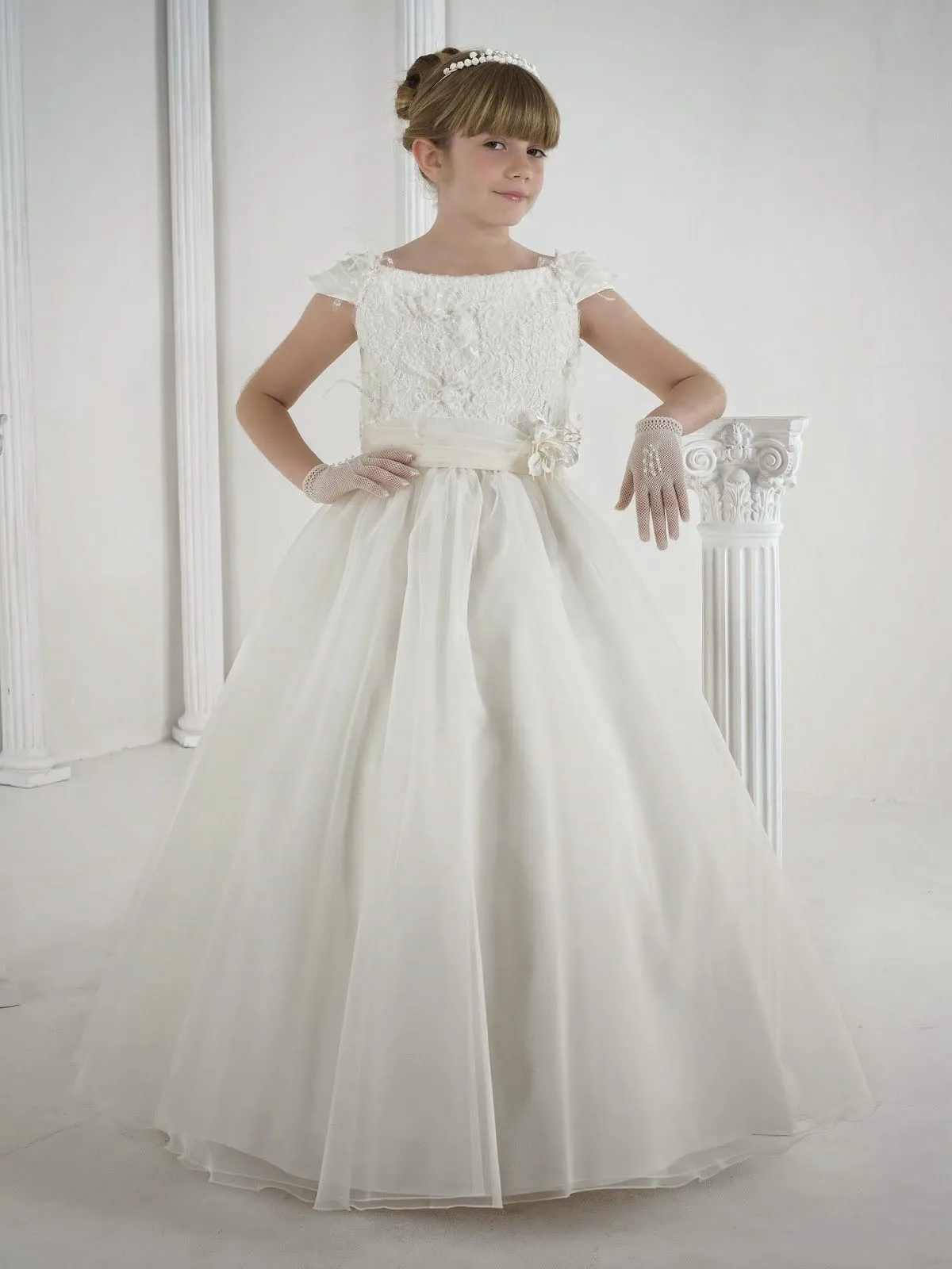 Vestidos de primera comunión tejidos en crochet - Imagui Vestidos de primera comunión tejidos en crochet - Imagui