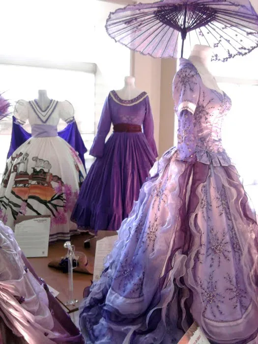 Satín Malva: Vestidos antiguos mexicanos