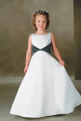 Novias y más: Vestidos de fiesta para niñas de estilo y detalles ...