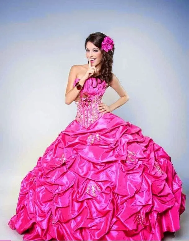 Vestidos largos para fiesta de 15 años | Colección Quinceañeras ... Vestidos largos para fiesta de 15 años | Colección Quinceañeras ...