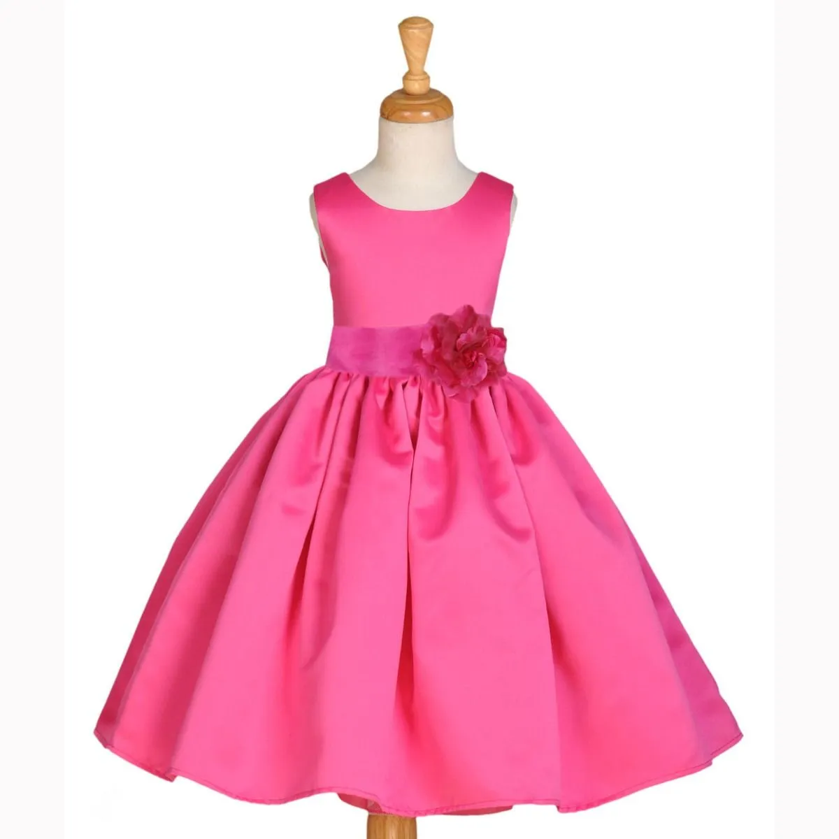 Vestidos y todo lo que se necesita para las princesas de la casa ...