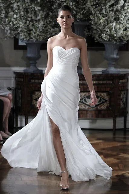 Vestidos de novia 2013 Romona Keveza