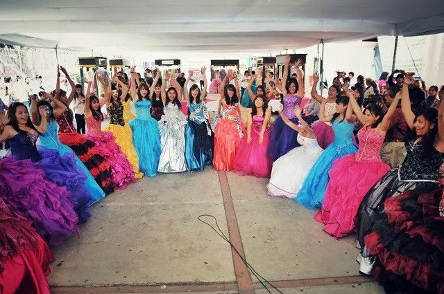 Vestidos de presentacion de 3 años en la lagunilla - Imagui