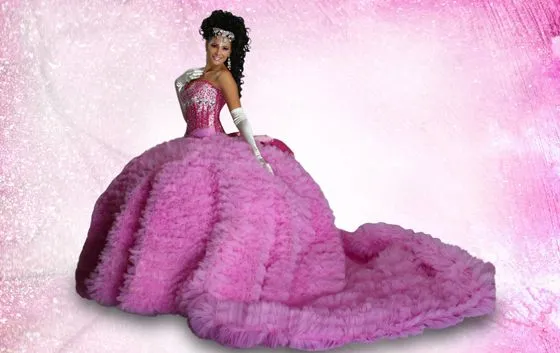 Vestidos de quinceañera con cola larga |