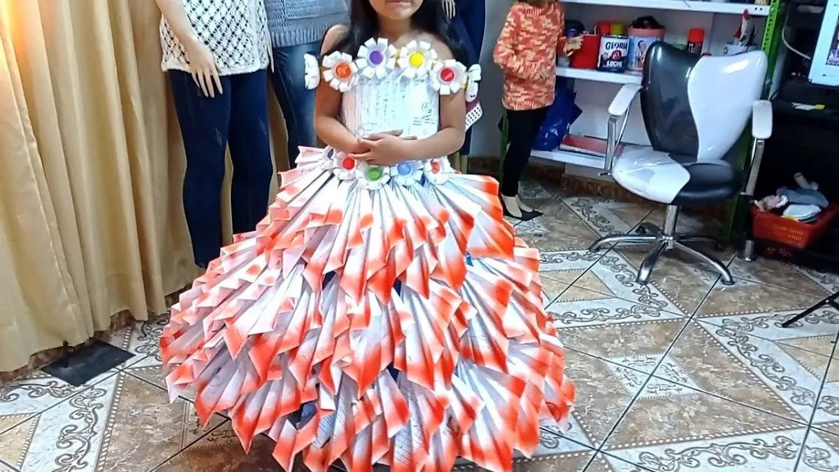 Vestidos reciclados: qué son, cómo hacer uno y tipos de vestidos | Renovables Verdes Vestidos reciclados: qué son, cómo hacer uno y tipos de vestidos | Renovables Verdes