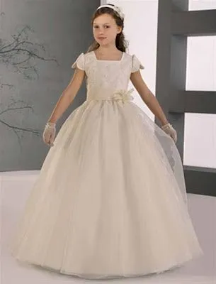 VESTIDOS BAUTISMO, COMUNION Y CORTEJO "INNATTO COUTURE": 06/01 ... VESTIDOS BAUTISMO, COMUNION Y CORTEJO "INNATTO COUTURE": 06/01 ...