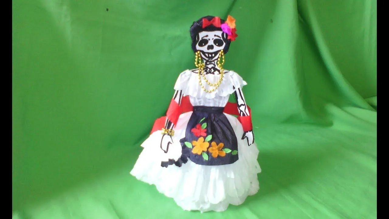 como vestir calavera con papel crepe estilo VERACRUZ - YouTube como vestir calavera con papel crepe estilo VERACRUZ - YouTube