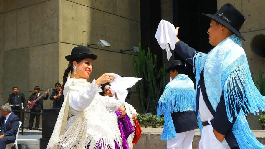 Sabes cuál es el vestuario que se emplea en los diferentes tipos de marinera? | TVPerú Sabes cuál es el vestuario que se emplea en los diferentes tipos de marinera? | TVPerú