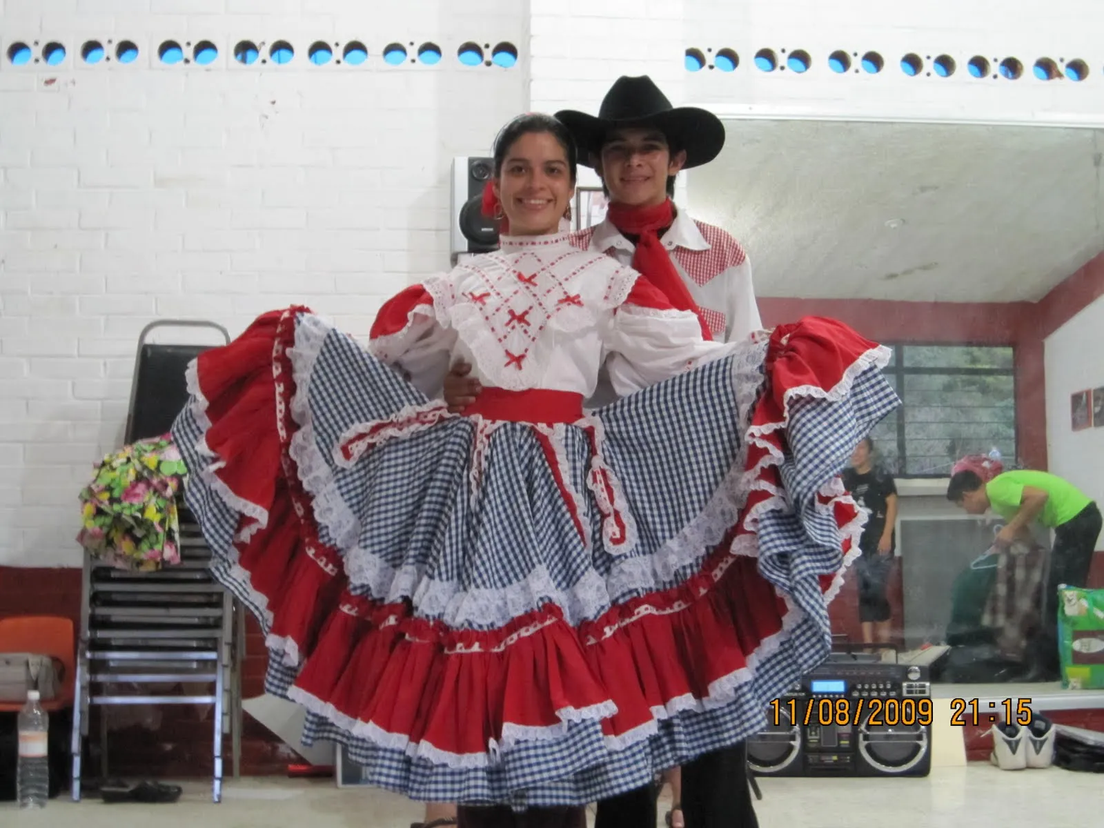 VESTUARIO DE LAS POLKAS TAMAULIPECAS