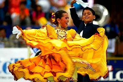 VIAJEROS TODO PERU: MARINERA NORTEÑA: el cortejo hecho baile y ... VIAJEROS TODO PERU: MARINERA NORTEÑA: el cortejo hecho baile y ...
