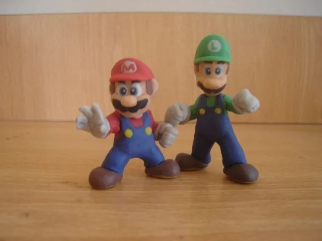 Videojuegos de plastilina | consola y tablero Videojuegos de plastilina | consola y tablero