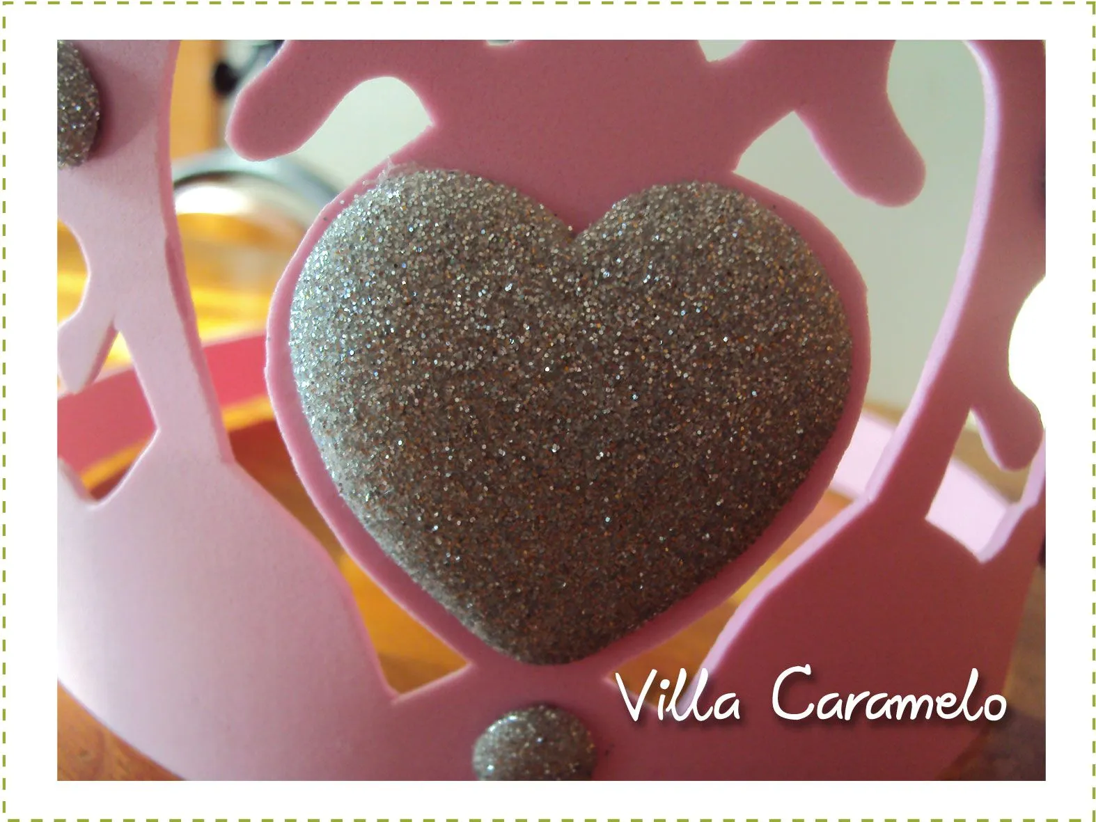Villa Caramelo: Coronas de Goma Eva