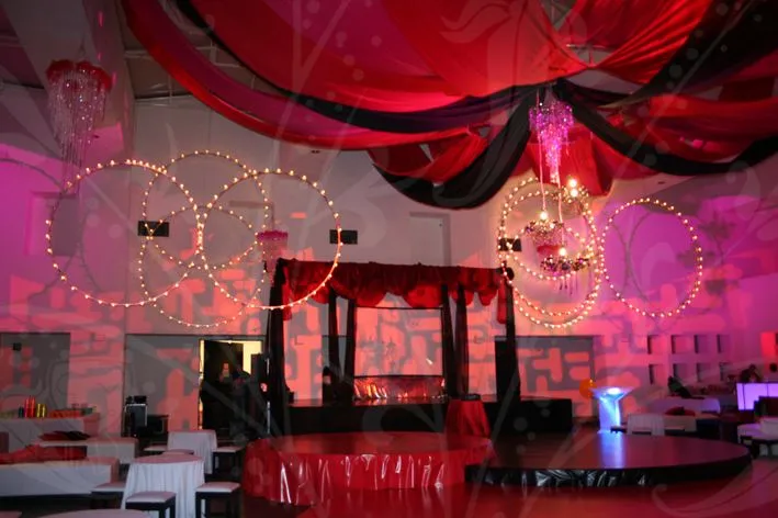 Villa Danieli: XV años al estilo Moulin Rouge Villa Danieli: XV años al estilo Moulin Rouge