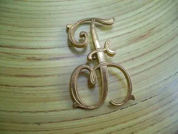Vintage cursiva de Monocraft de tono oro letra F gran por Andraliz