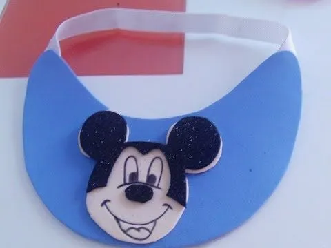 Visera de Mickey Mouse de goma eva muy fácil - YouTube