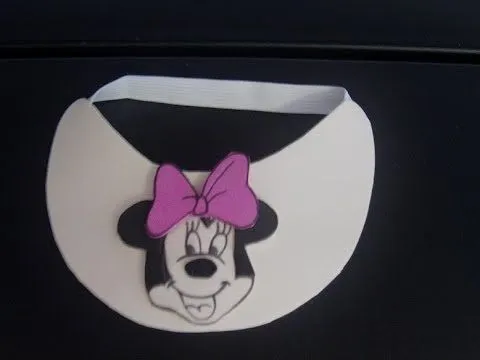 Visera Minnie de goma eva - YouTube
