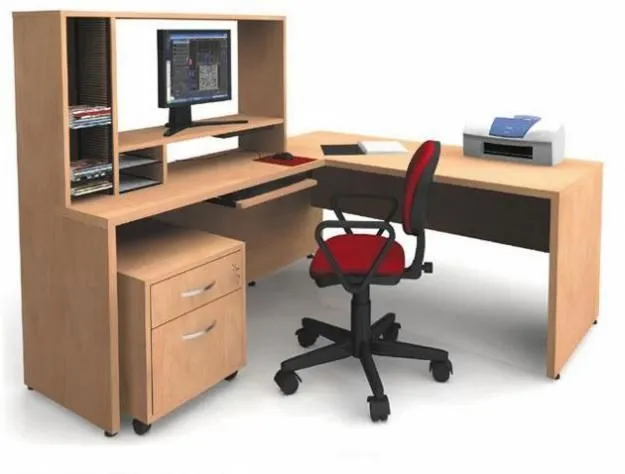 Vista general de oficina de gerencia. Escritorios, mueble bajo ...