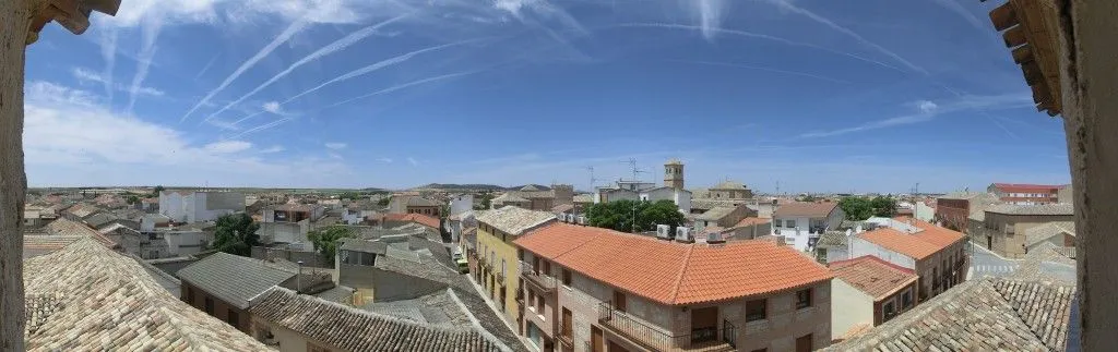 Vistas panorámicas de Corral de Almaguer (Toledo) desde la torre ... Vistas panorámicas de Corral de Almaguer (Toledo) desde la torre ...