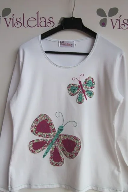 VÍSTELAS: Camiseta MARIPOSAS