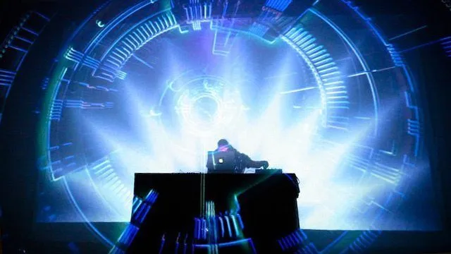 Visualizers For DJs: 3 Simple DIY Solutions - DJ TechTools