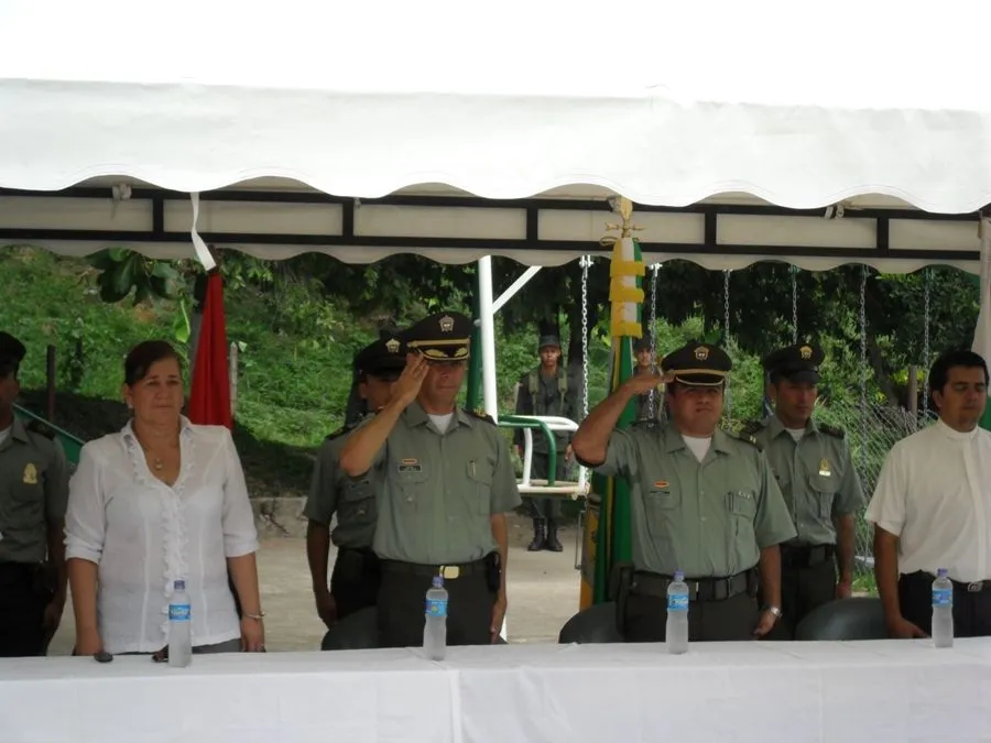 Vive LaEsperanza Digital: DENOR inaugura Estación de Policía en ... Vive LaEsperanza Digital: DENOR inaugura Estación de Policía en ...