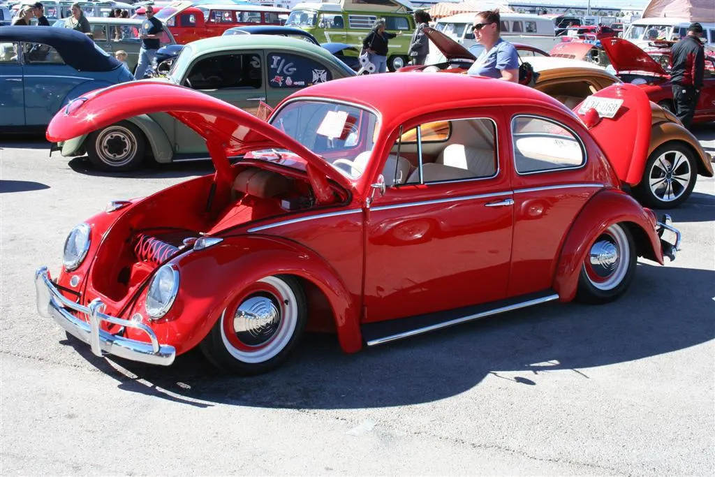 Volkswagen Escarabajo (Vochos): Rojo Clásico Volkswagen Escarabajo (Vochos): Rojo Clásico