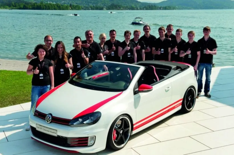 Volkswagen presenta el Golf GTI Austria en el lago Wörthesse Volkswagen presenta el Golf GTI Austria en el lago Wörthesse