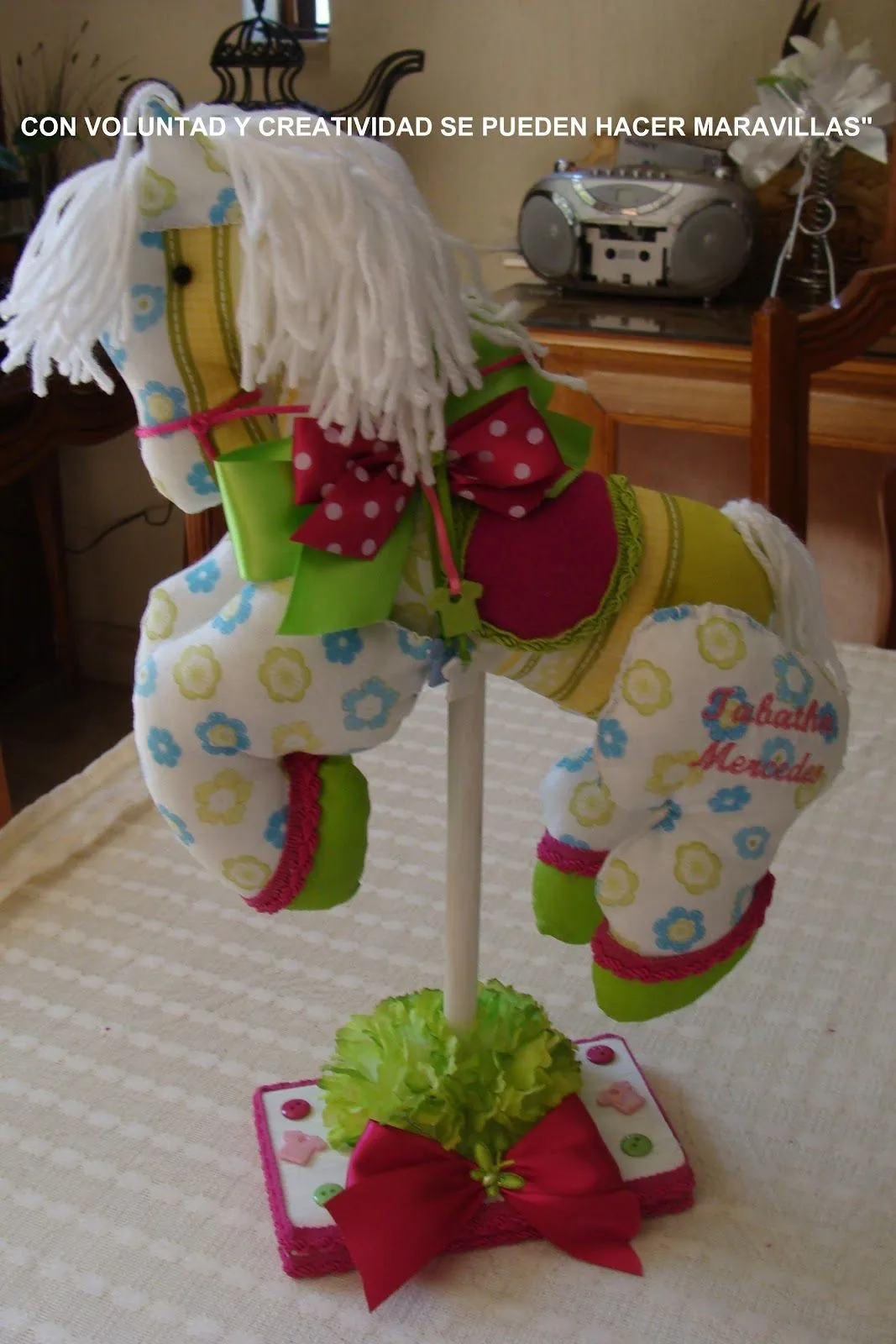 CON VOLUNTAD Y CREATIVIDAD SE PUEDEN HACER MARAVILLAS!: CABALLITO DE TELA CON VOLUNTAD Y CREATIVIDAD SE PUEDEN HACER MARAVILLAS!: CABALLITO DE TELA