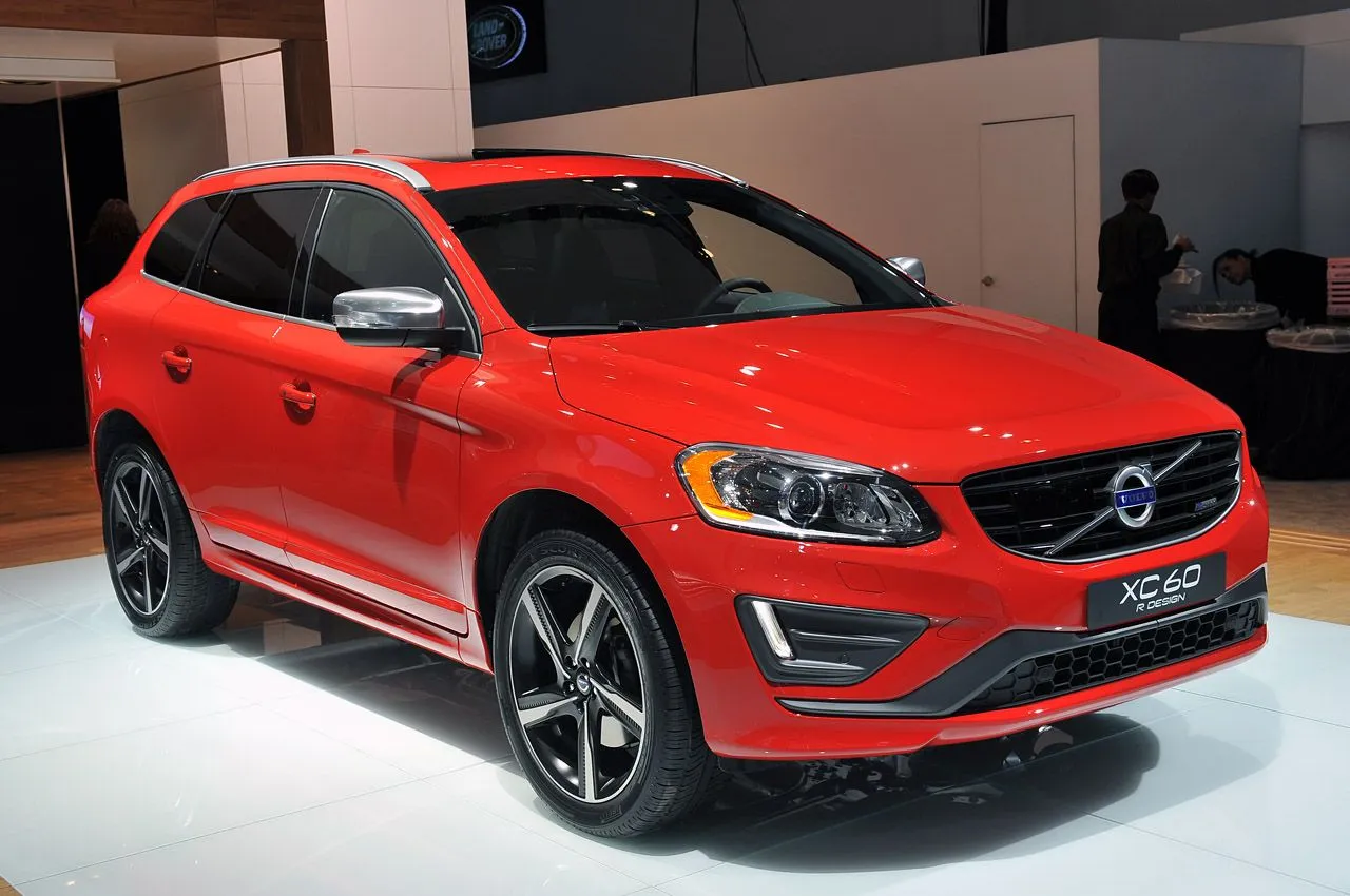 Volvo XC60 2013: Es una camioneta SUV Compacta de lujo con ... Volvo XC60 2013: Es una camioneta SUV Compacta de lujo con ...