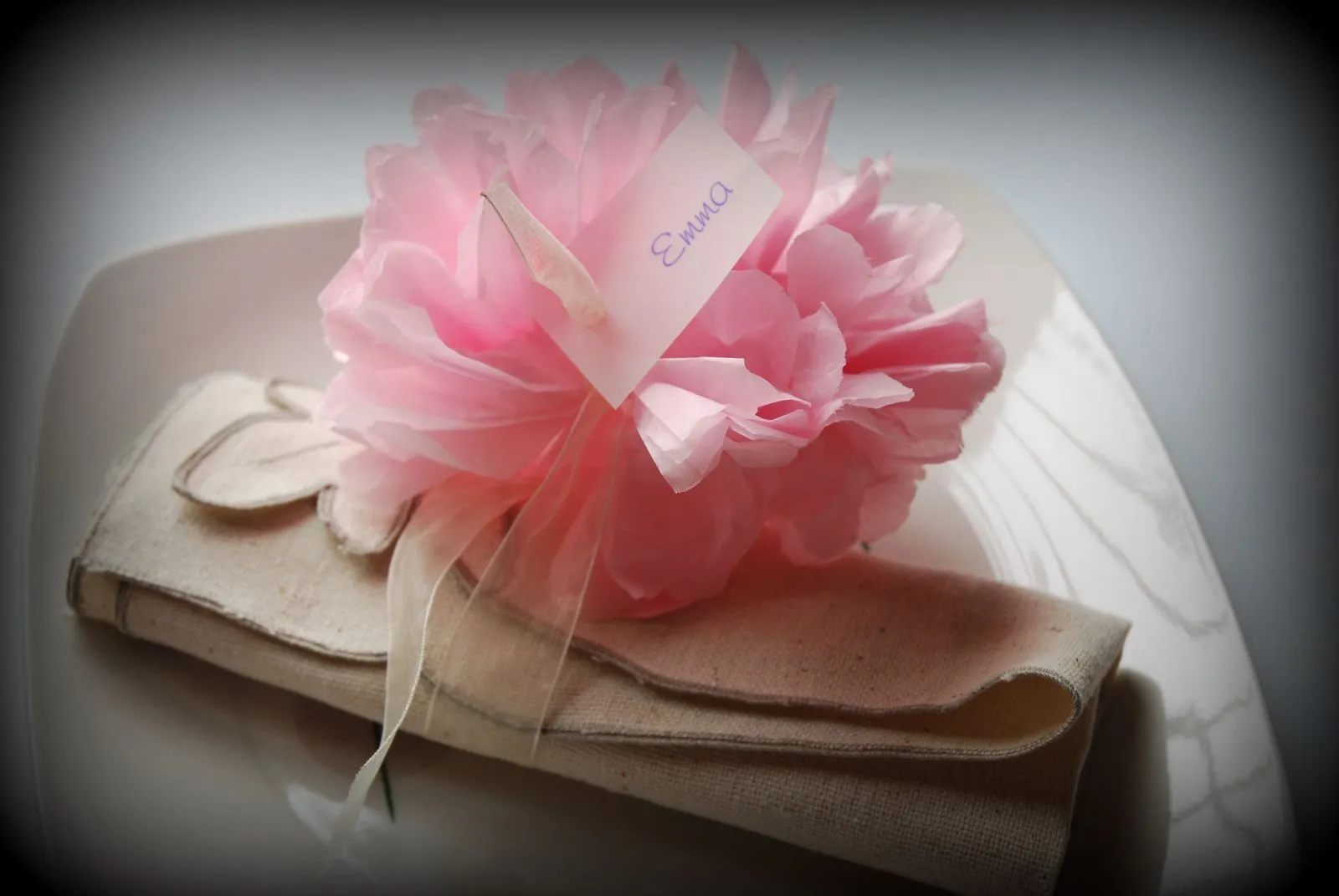 Votre Miroir: Ideas con pompones de papel