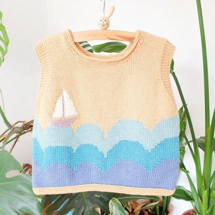 Wavy - Chaleco para niños | Patrones | - Hobbii.es Wavy - Chaleco para niños | Patrones | - Hobbii.es