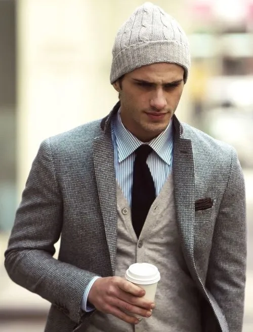 What To Wear With a Beige Beanie | Lookastic for Men What To Wear With a Beige Beanie | Lookastic for Men