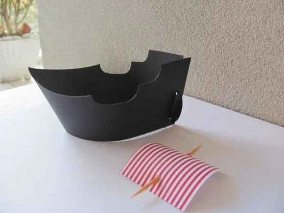 Wrapper p/cupcake+topper pirata/náutico | Magdalena y Réplica De ... Wrapper p/cupcake+topper pirata/náutico | Magdalena y Réplica De ...