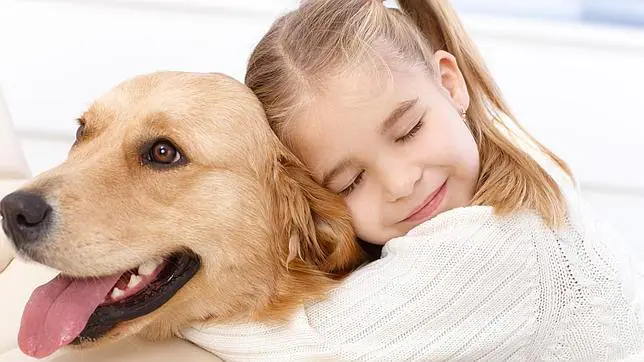 Los niños prefieren jugar con su perro antes que los videojuegos ...