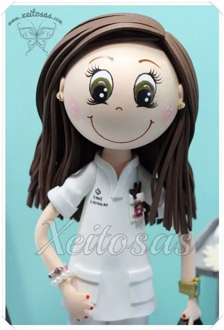 Xeitosas : Fofucha Enfermera personalizada con camilla y carrito ... Xeitosas : Fofucha Enfermera personalizada con camilla y carrito ...