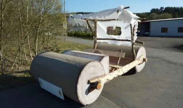 Yabba Dabba Doo! Réplica del coche de Pedro Picapiedra a la venta ... Yabba Dabba Doo! Réplica del coche de Pedro Picapiedra a la venta ...