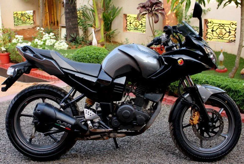 Yamaha FZ16 to Yamaha Fazer16 - Conversion modification - Team- Yamaha FZ16 to Yamaha Fazer16 - Conversion modification - Team-