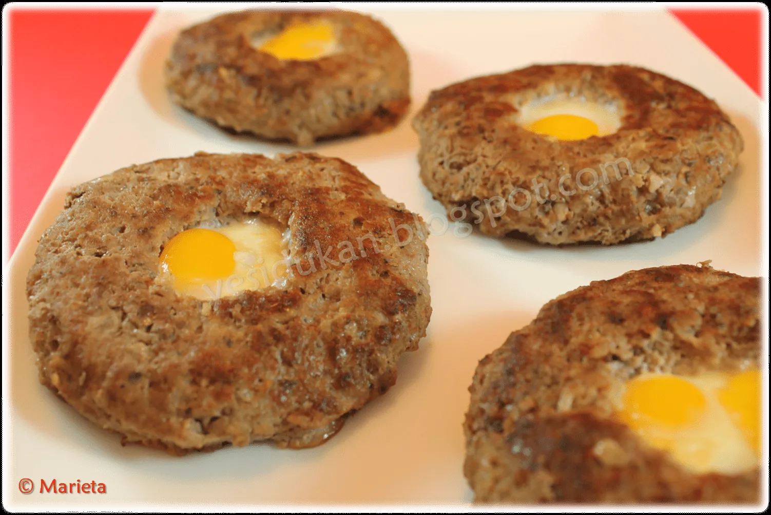 Yes, I Du-kan!: Hamburguesas rellenas de huevo " Yes, I Du-kan!: Hamburguesas rellenas de huevo "