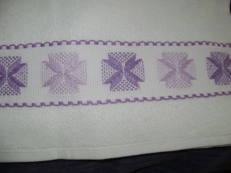 YUGOSLAVO on Pinterest | Swedish Weaving, Swedish Weaving Patterns ... YUGOSLAVO on Pinterest | Swedish Weaving, Swedish Weaving Patterns ...