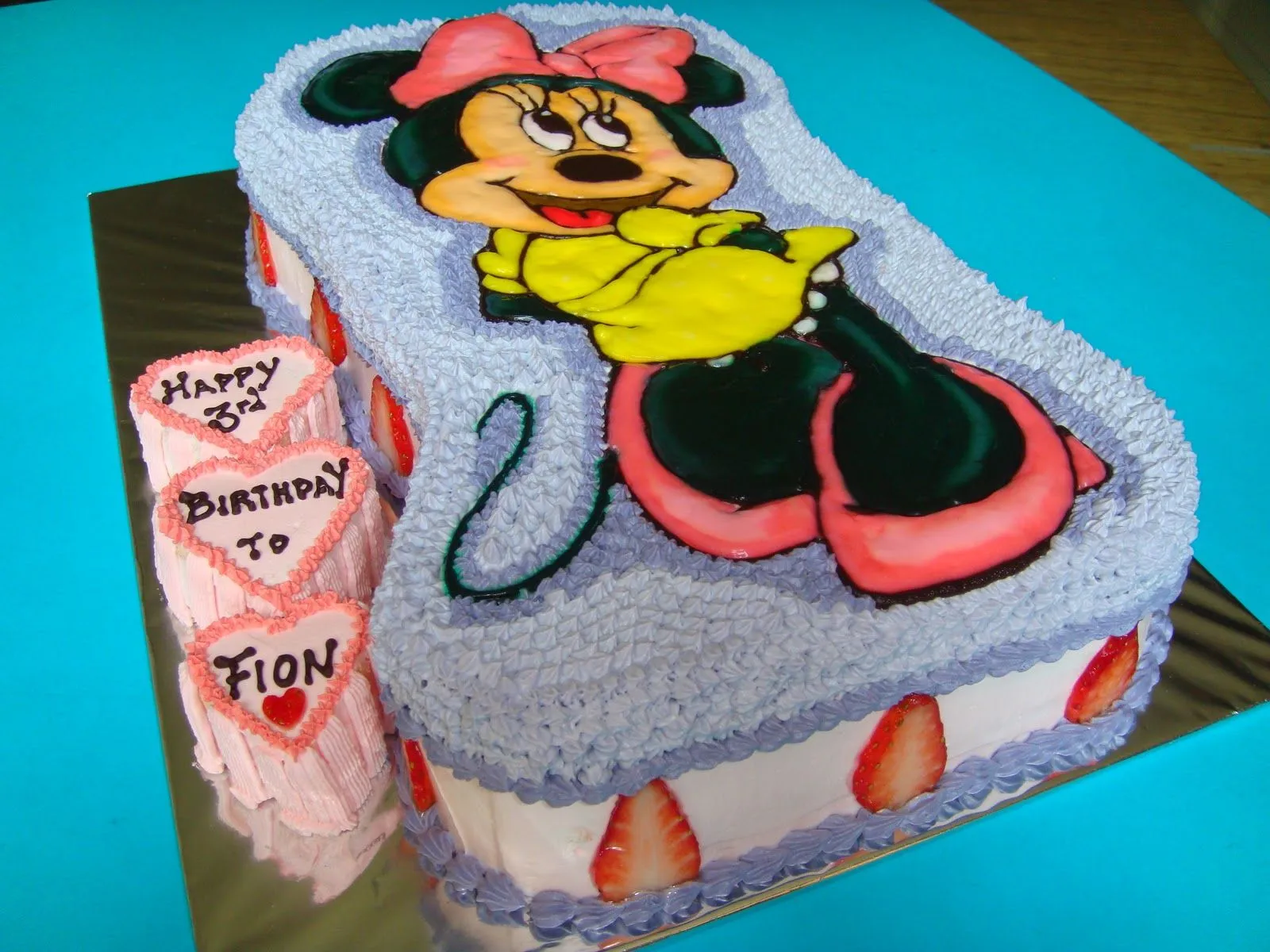 Yummy Baking: Minnie Mouse Fresh Cream cake (
