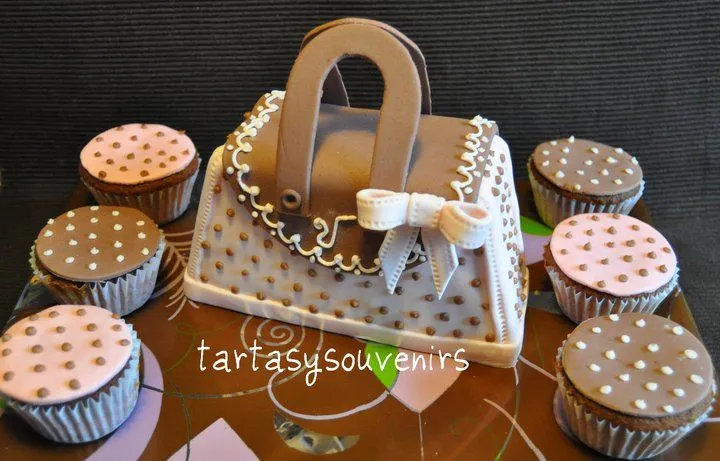 yuryka style: TARTAS Y SOUVENIRS COLABORA CON YURYKA STYLE yuryka style: TARTAS Y SOUVENIRS COLABORA CON YURYKA STYLE